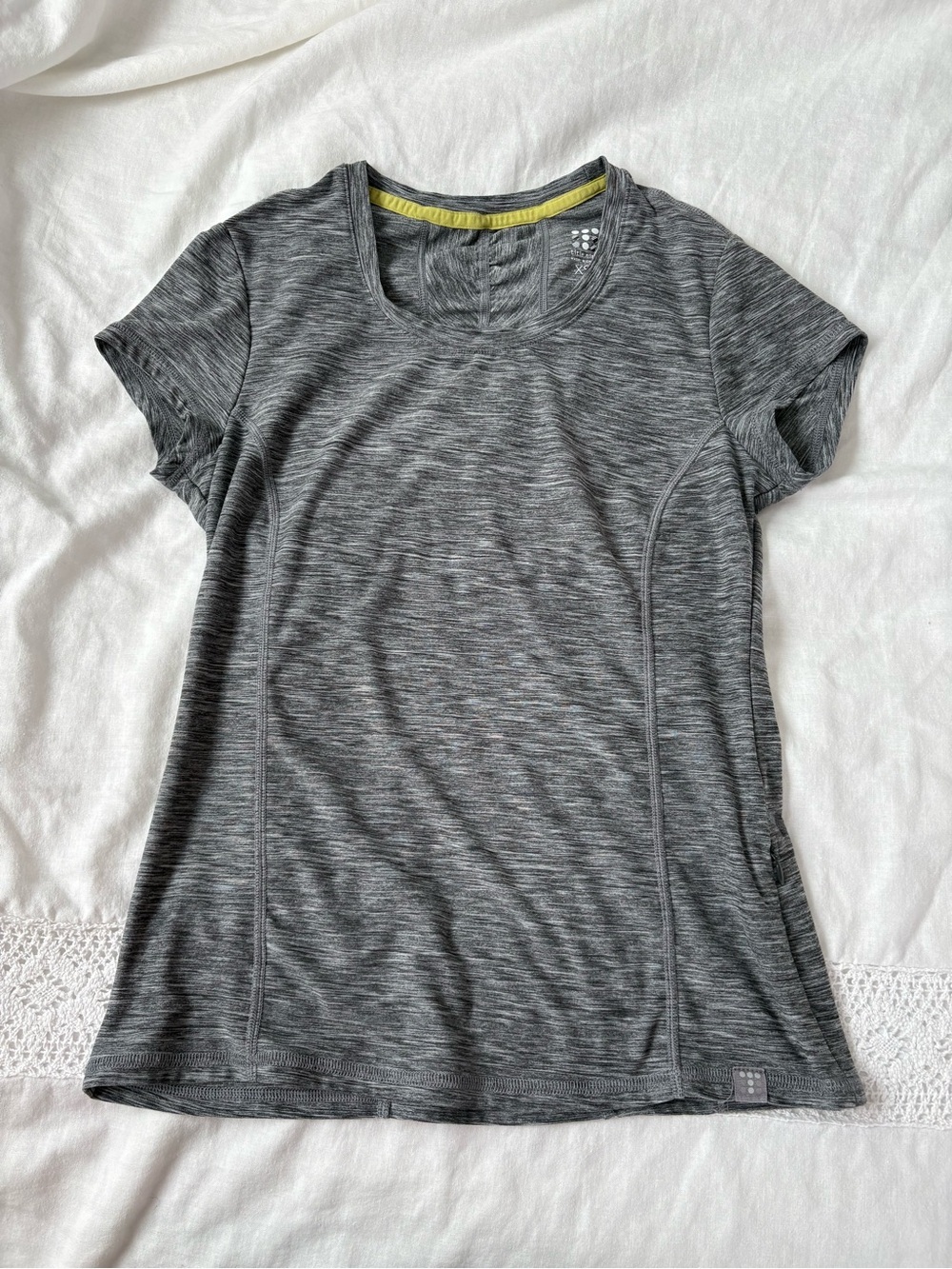 Title Nine XS Gray Spacedye Grace Buttah Ruched Back Top heather